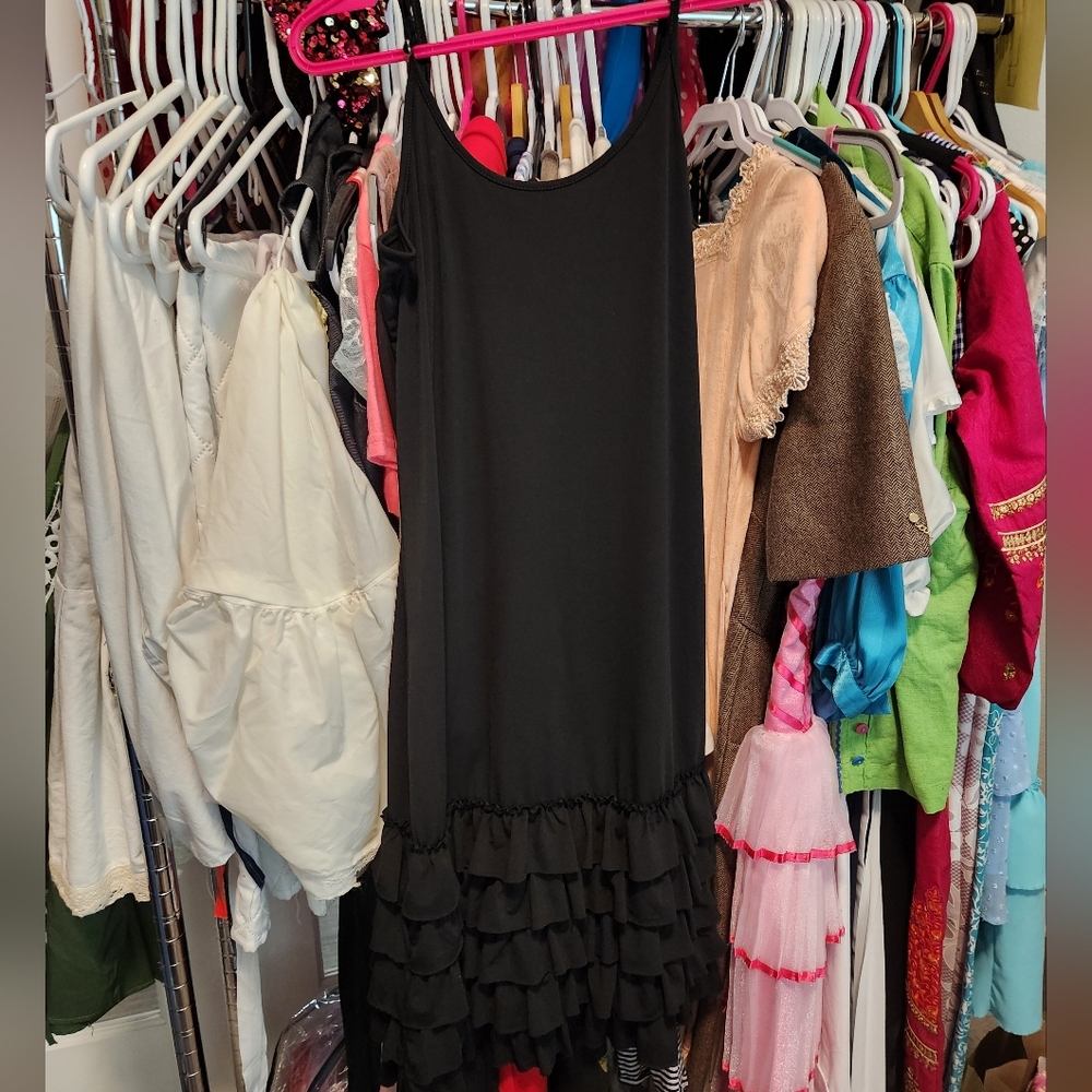 Elegant Black Sleeveless Dress